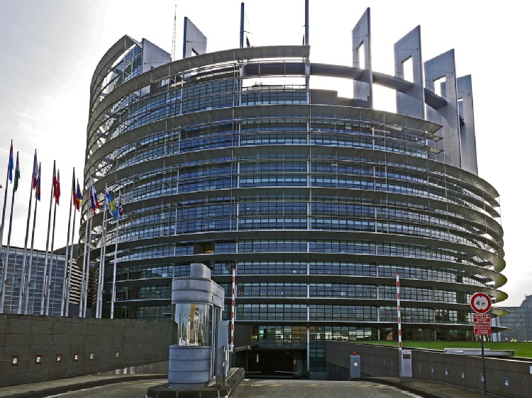 Paradoks Parlamentu Europejskiego